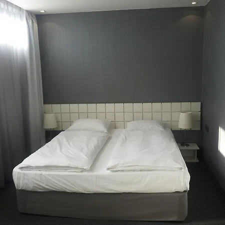 Family Kabu Hotel
