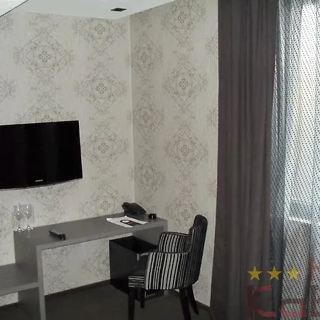 Family Kabu Hotel
